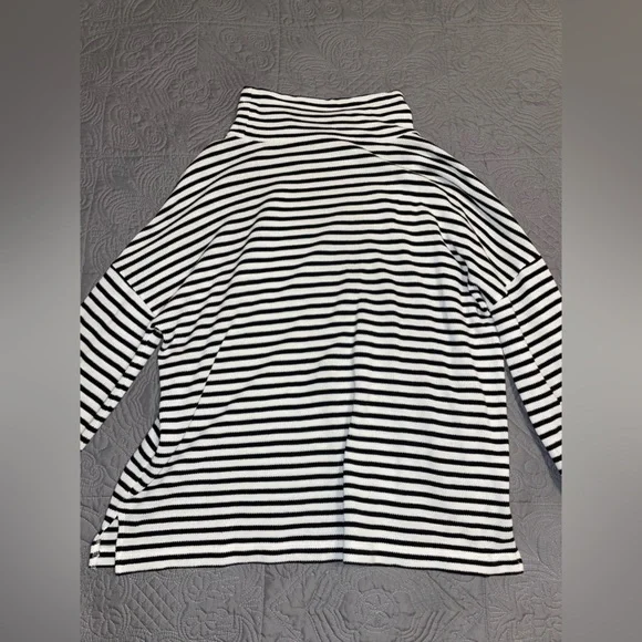 Ann Taylor Loft Lounge Pullover - Picture 1 of 4